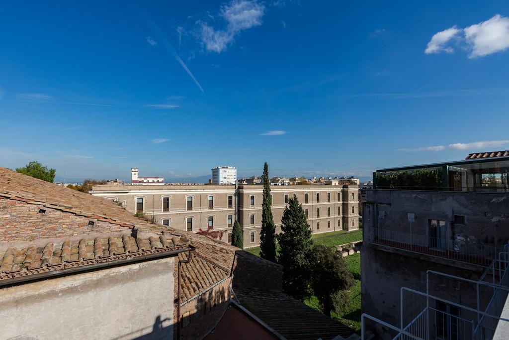 Domus Sessoriana Bed & Breakfast Roma Ngoại thất bức ảnh